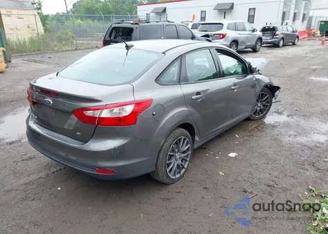 2012 Ford Focus Se z USA, uszkodzony, nr VIN 1FAHP3F28CL236994
